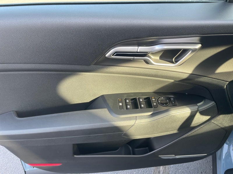 2027 Kia Sportage Hybrid S