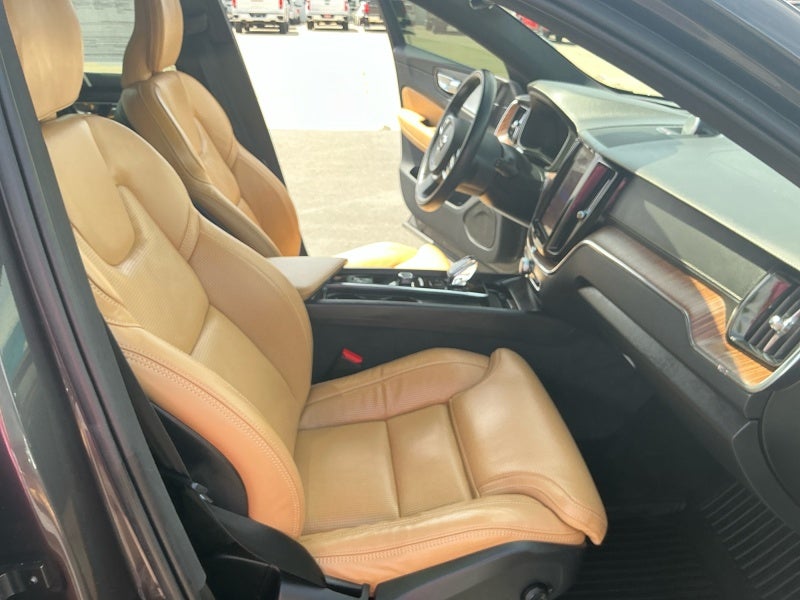 2022 Volvo XC60 Inscription